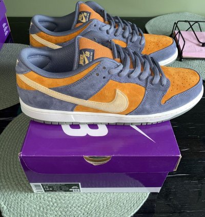 Nike Sb Dunk Low Light Carbon Monarch