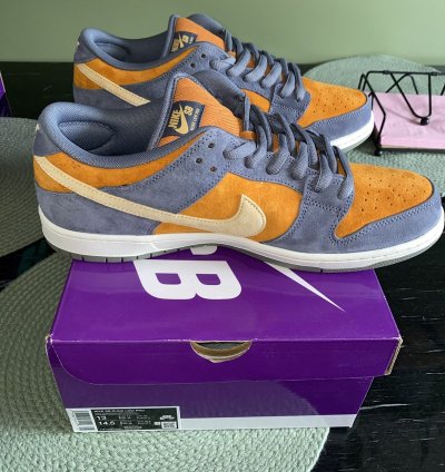 Nike Sb Dunk Low Light Carbon Monarch