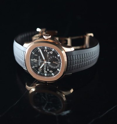 Patek Philippe Aquanaut Travel Time 40 8mm Rosegold 2022