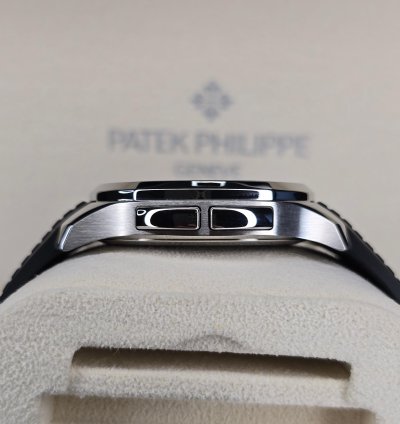 Patek Philippe Aquanaut Travel Time 5164a Stainless Steel