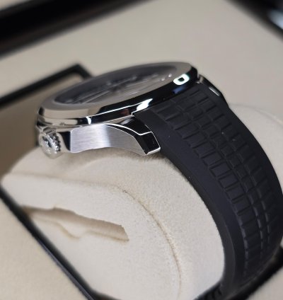 Patek Philippe Aquanaut Travel Time 5164a Stainless Steel