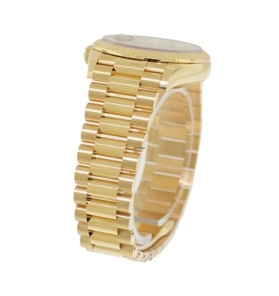 Rolex Day-date 36 36mm Yellow Gold Carnelian Roman Diamond Dial Fluted Bezel 128238