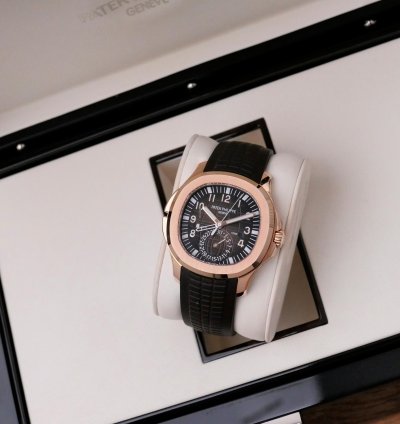 Patek Philippe Aquanaut Travel Time 5164r 2021