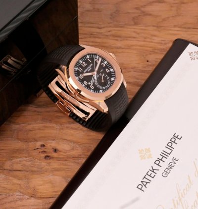 Patek Philippe Aquanaut Travel Time 5164r 2021