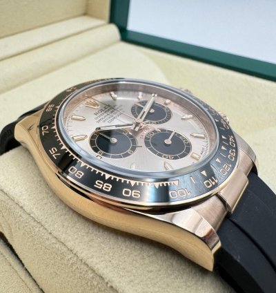 Rolex Daytona 126515ln Sundust 2025 New