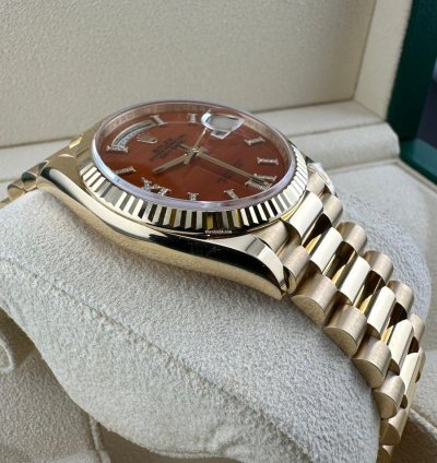 Rolex Day-date 36 Carnelian Set With Diamonds 36mm