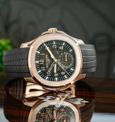 Patek Philippe Aquanaut Travel Time Rose Gold 5164r-001 Complete