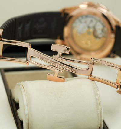 Patek Philippe Aquanaut Travel Time Rose Gold 5164r-001 Complete