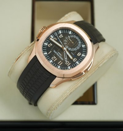 Patek Philippe Aquanaut Travel Time Rose Gold 5164r-001 Complete