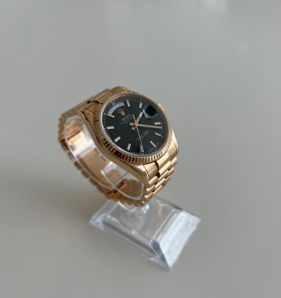 Rolex Day-date 36 Complete With Original Papers And Box