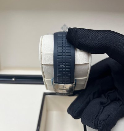 Patek Philippe Aquanaut White Gold Blue Embossed Dial 5168g-001
