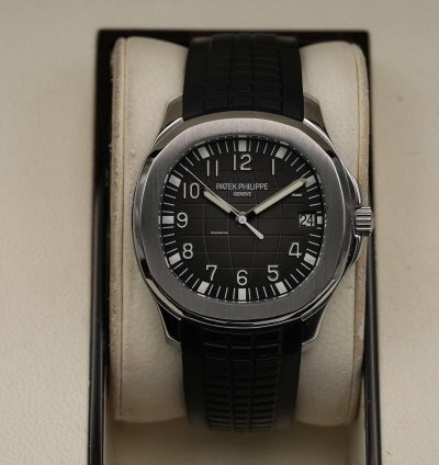 Patek Philippe Aquanaut Year 2008 - Extract Of Archive