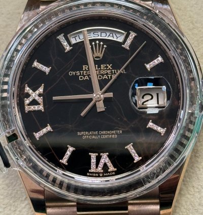 Rolex Day-date 36 Eisenkiesel Diamond Dial 128235