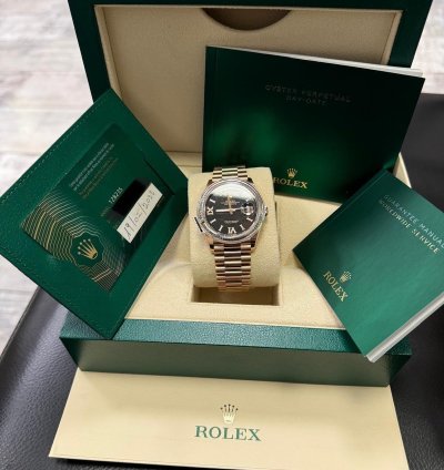 Rolex Day-date 36 Eisenkiesel Diamond Dial 128235