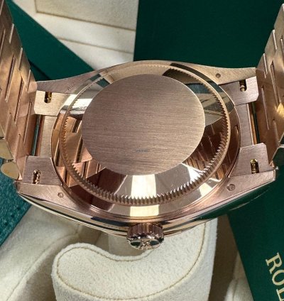 Rolex Day-date 36 Eisenkiesel Diamond Dial 128235