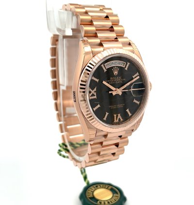 Rolex Day-date 36 Eisenkiesel Diamond Roman