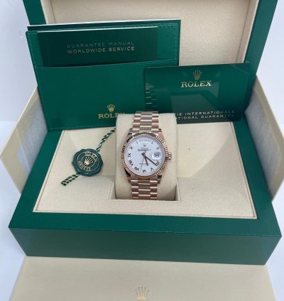 Rolex Day-date 36 Everose Gold Day-date 36 Watch-fluted Bezel-white Roman Dial - President Bracelet 128235