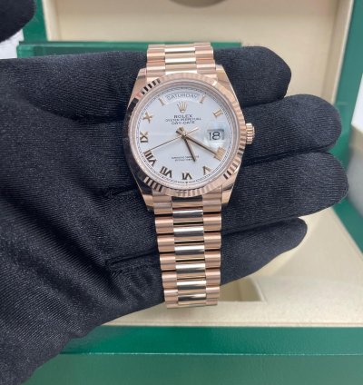 Rolex Day-date 36 Everose Gold Day-date 36 Watch-fluted Bezel-white Roman Dial - President Bracelet 128235
