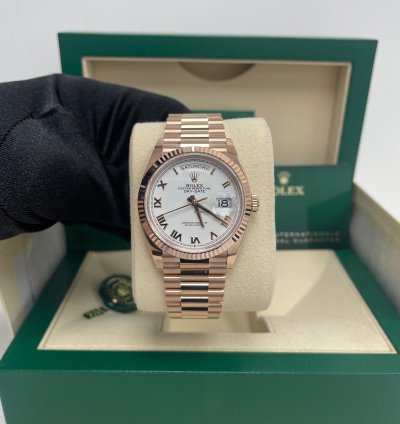 Rolex Day-date 36 Everose Gold Day-date 36 Watch-fluted Bezel-white Roman Dial - President Bracelet 128235
