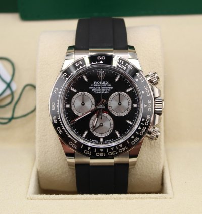 Rolex Daytona 126519ln - 2024 - Full Set - Black Dial