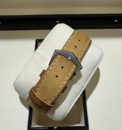 Patek Philippe Calatrava 5226g-001