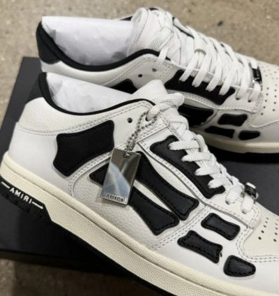 Skel-low Top