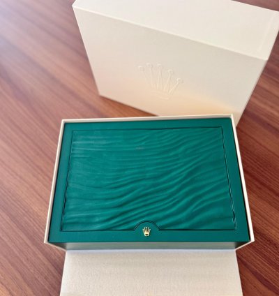 Rolex Day-date 36 Full Set - Immaculate
