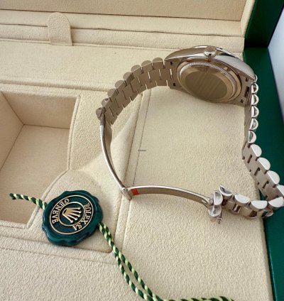 Rolex Day-date 36 Full Set - Immaculate