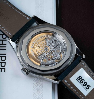 Patek Philippe Calatrava 6007a-001 - 2021