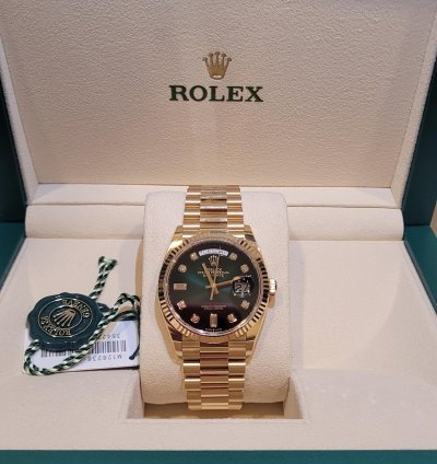 Rolex Day-date 36 Full Set The Watch Is Unworn