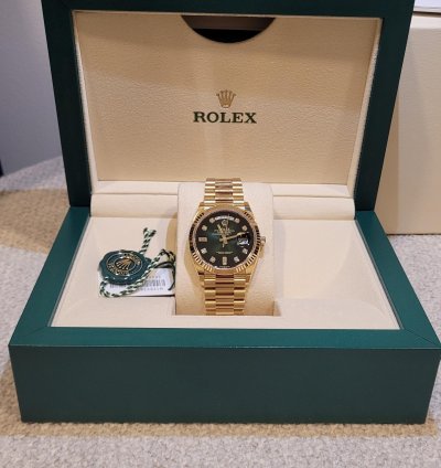 Rolex Day-date 36 Full Set The Watch Is Unworn