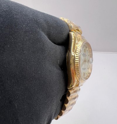 Rolex Day-date 36 Full Yellow Gold Mother Of Pearl Diamond Dial