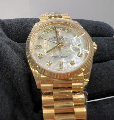 Rolex Day-date 36 Full Yellow Gold Mother Of Pearl Diamond Dial