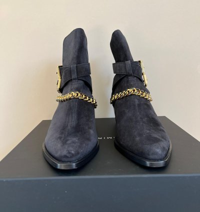 Suede Jodhpur Chain Boots In Black