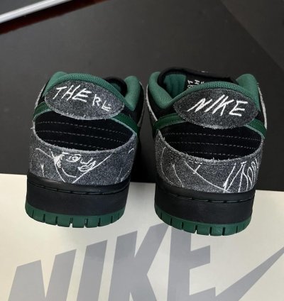 There Skateboards x Nike Sb Dunk Low - Gorge Green Hf7743-001