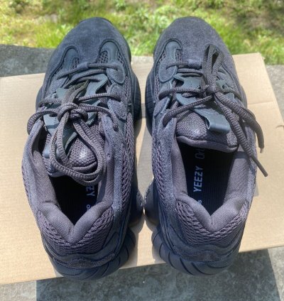 11 5 Utility Black Yeezy 500 Onyx Black 700 Pirate 350 V2