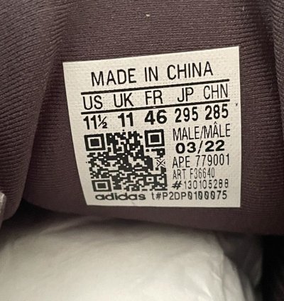11 5 Utility Black Yeezy 500 Onyx Black 700 Pirate 350 V2