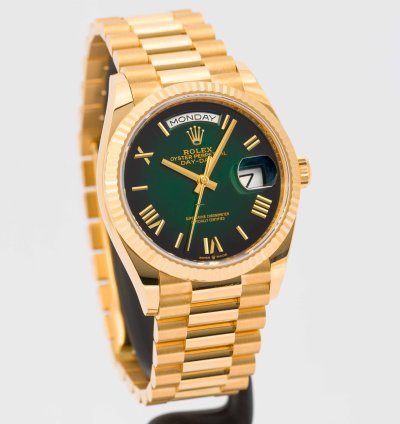Rolex Day-date 36 Green Ombr Dial Yellow Gold 36mm 128238 - Box Papers 2024