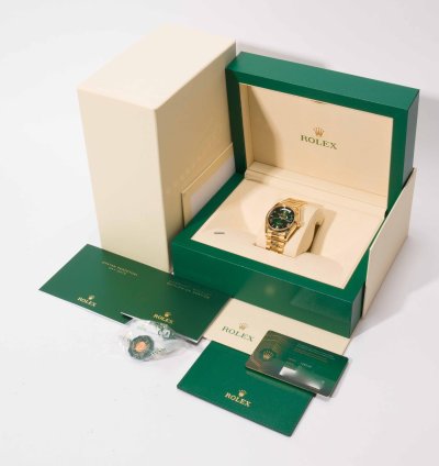 Rolex Day-date 36 Green Ombr Dial Yellow Gold 36mm 128238 - Box Papers 2024