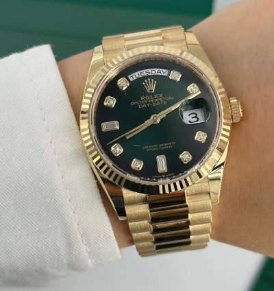 Rolex Day-date 36 Green Ombre Dial Yellow Gold President