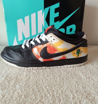 Nike Sb Dunk Low Raygun Tie-dye Black