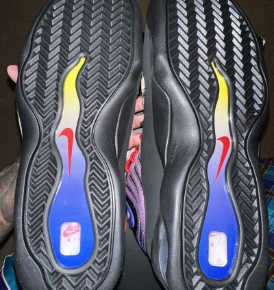 Supreme Nike Air Bakin 2023 New Size 11