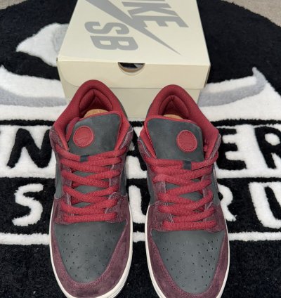 Nike Sb Dunk Low Riot Skateshop size 11