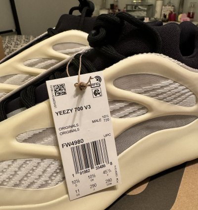 2022 Adidas Yeezy 700 V3 Azael