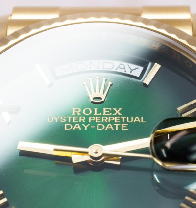 Rolex Day-date 36 In Stock Unworn 2024 Green Ombr Ref 128238 Day-date 36 Yellow Gold Roman Numerals