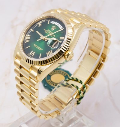 Rolex Day-date 36 In Stock Unworn 2024 Green Ombr Ref 128238 Day-date 36 Yellow Gold Roman Numerals