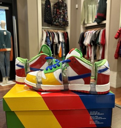 Nike Sb Dunk Low Sandy Bodecker