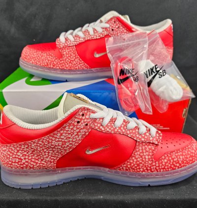 Nike Sb Dunk Low Stingwater Magic Mushroom Red Men New