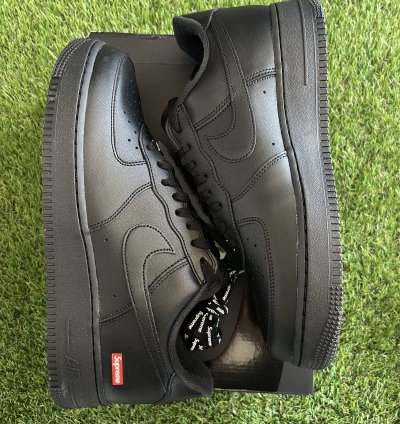 Supreme Nike Air Force 1 Black Size 10 Brand New