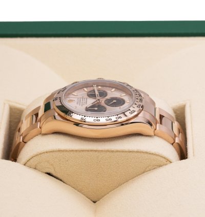 Rolex Daytona 18kt Everose Sundust Dial Box And Papers 2021 116505